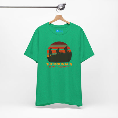 Green | 'The Mountain Is My Therapy' Hiking Tee